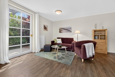 Wohnbereich mit Couch in der Wohnung 47